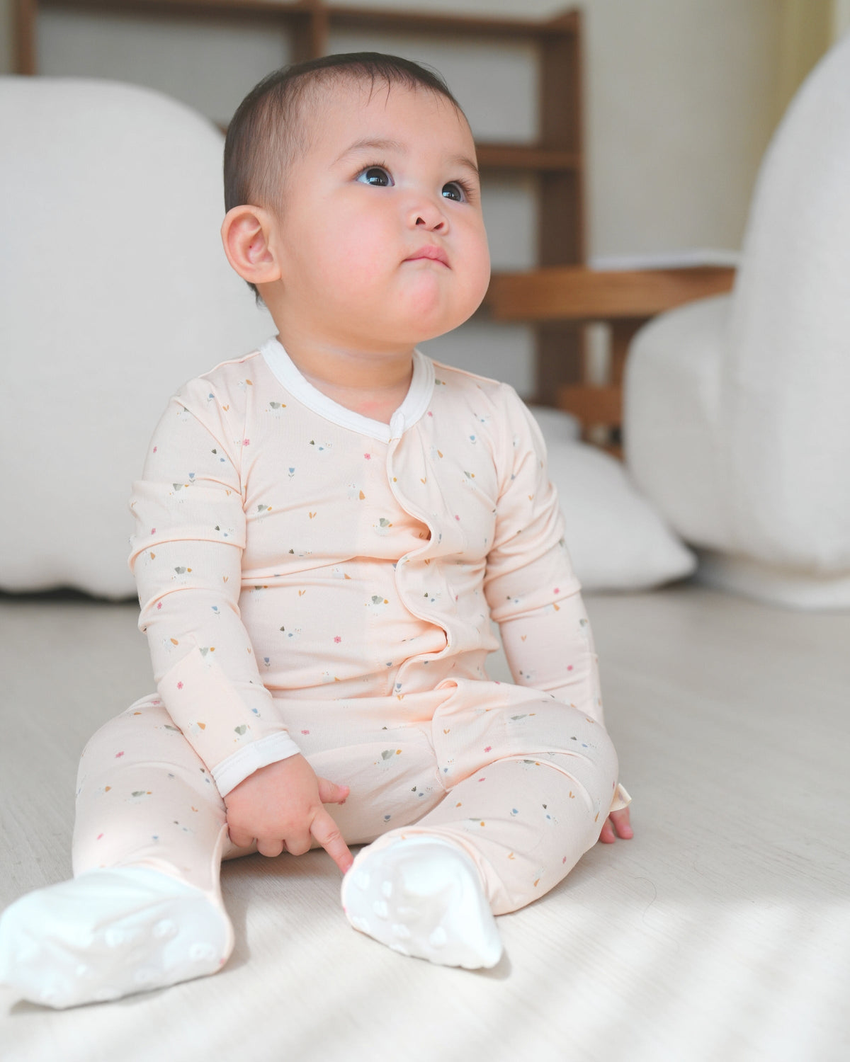 Magnetic Baby Sleepsuit – The Little Friends Collection