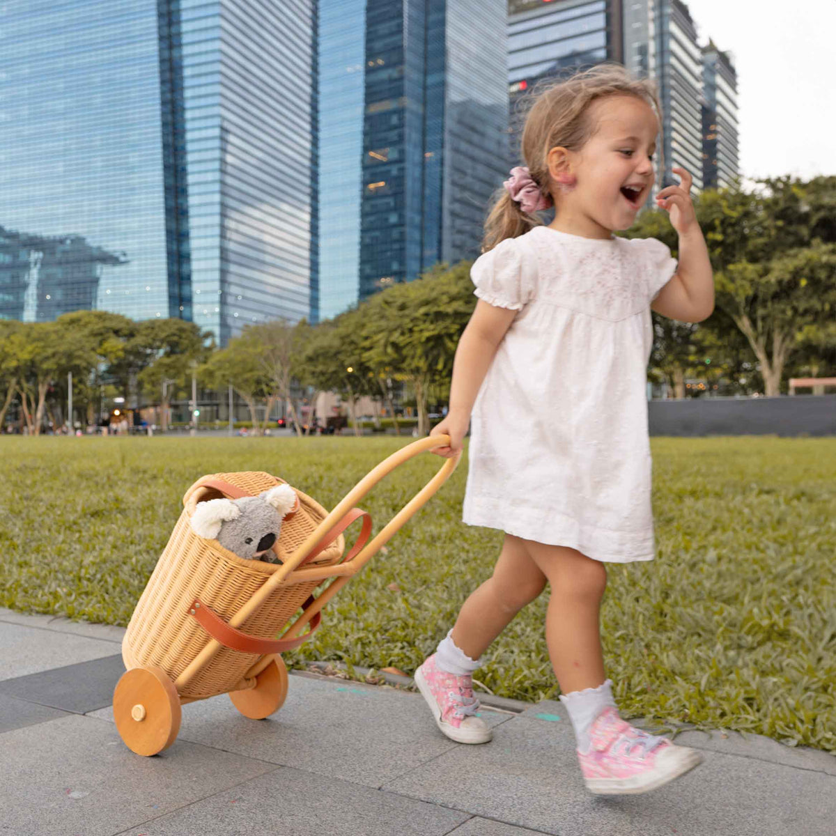 MOMIJI Eric Kids Shopping Trolley