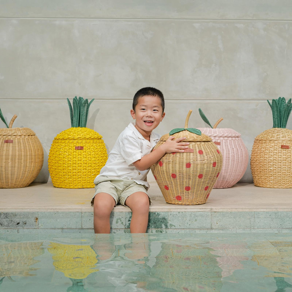 MOMIJI Strawberry Wicker Basket