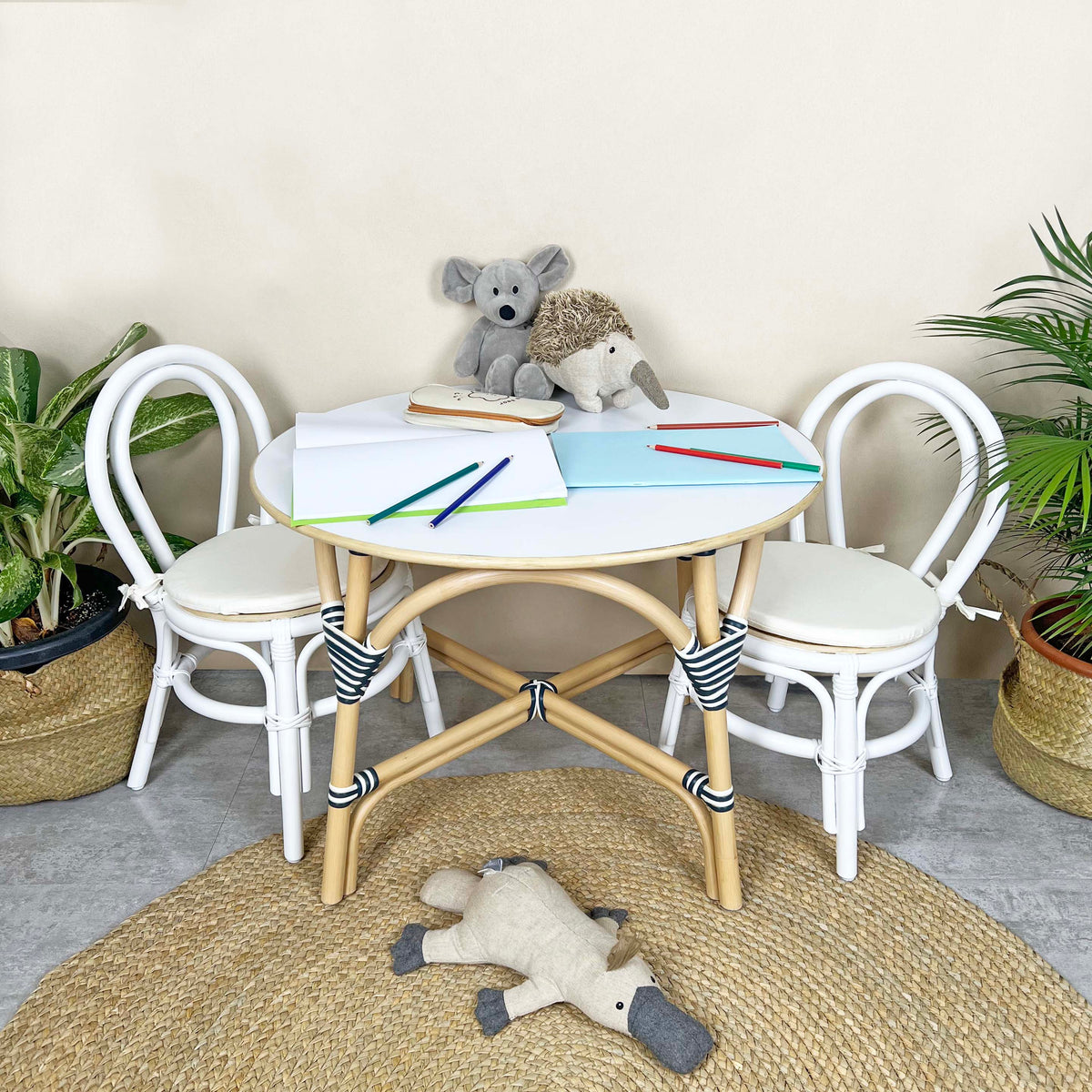 MOMIJI Aulia Kids Chair - White
