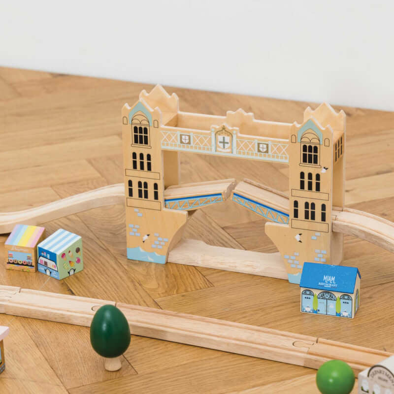 Le Toy Van London Train Set (120 Pieces)