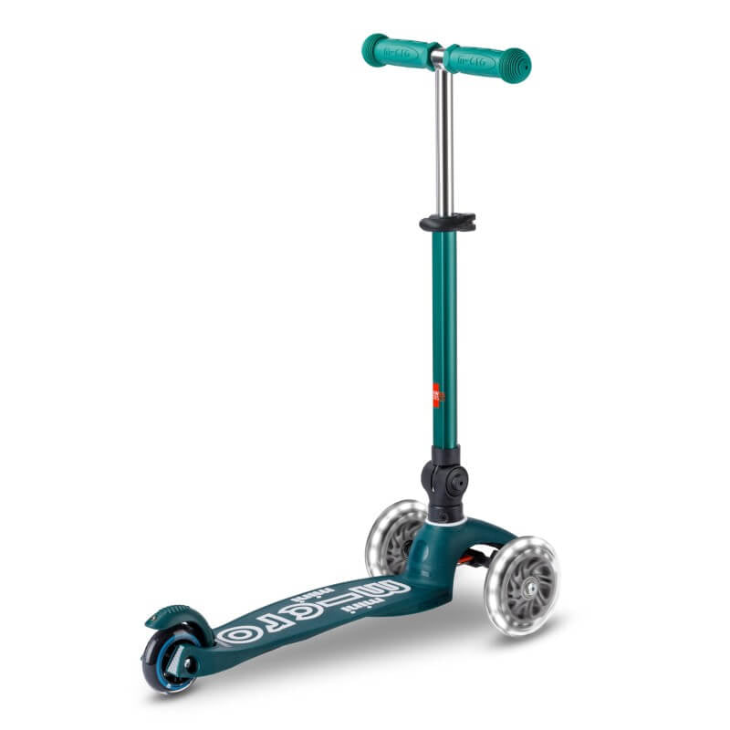 Micro Scooter Mini Deluxe Foldable ECO LED - Green