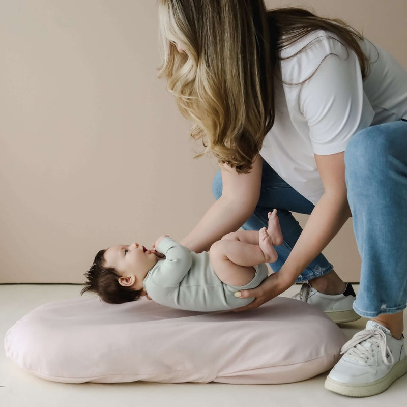 Snuggle Me Natural Infant Lounger with Cover