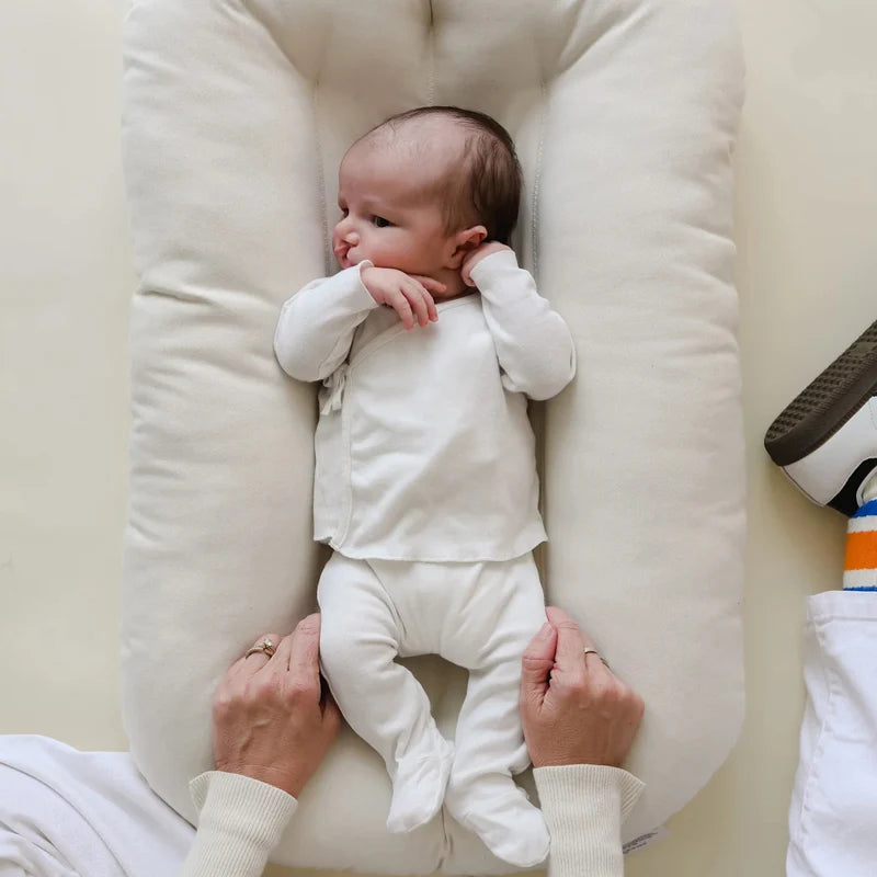 Snuggle Me Infant Lounger with Cover