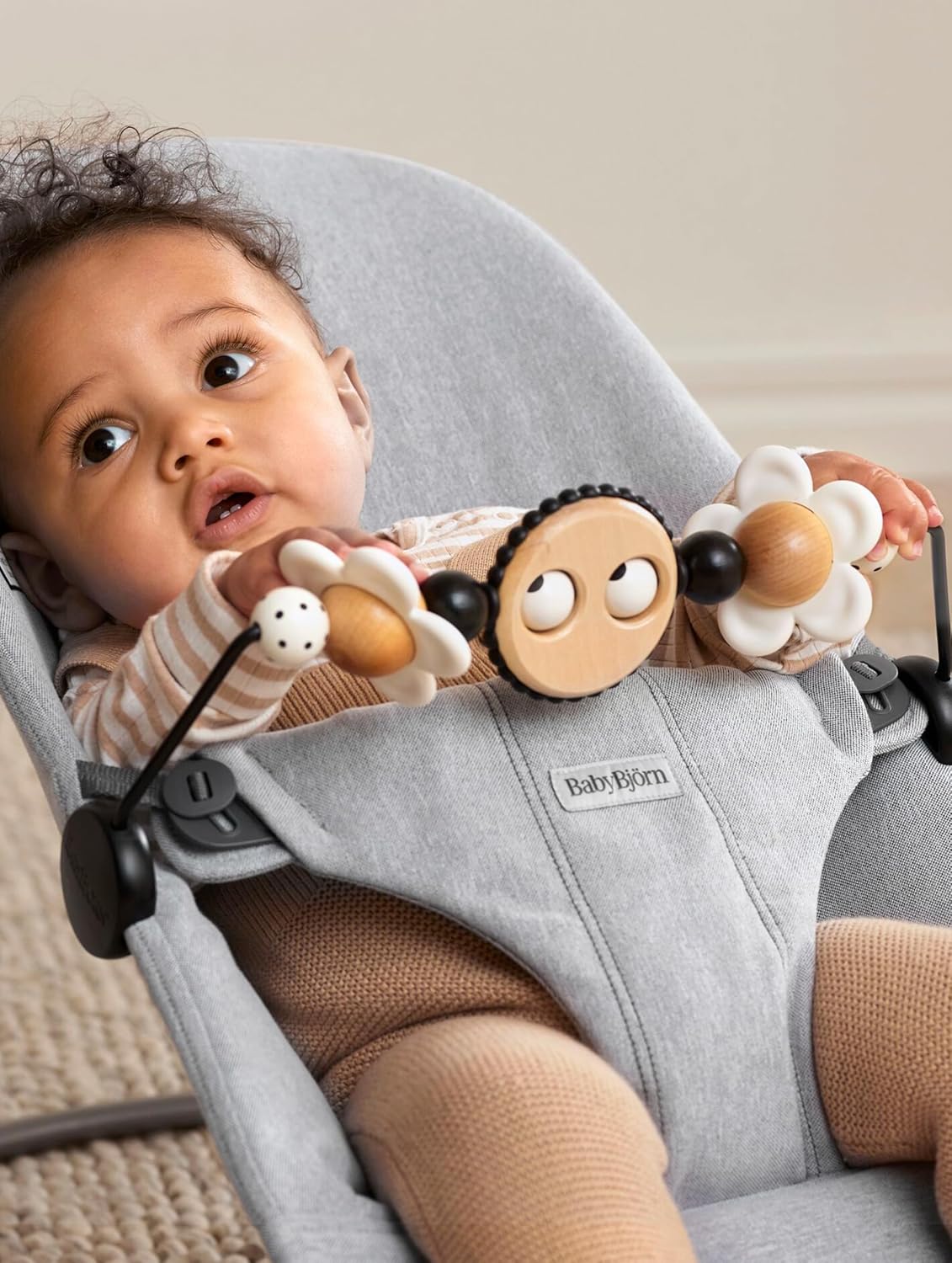 BabyBjorn Wooden Toy for Bouncer - Googly Eyes Black & White