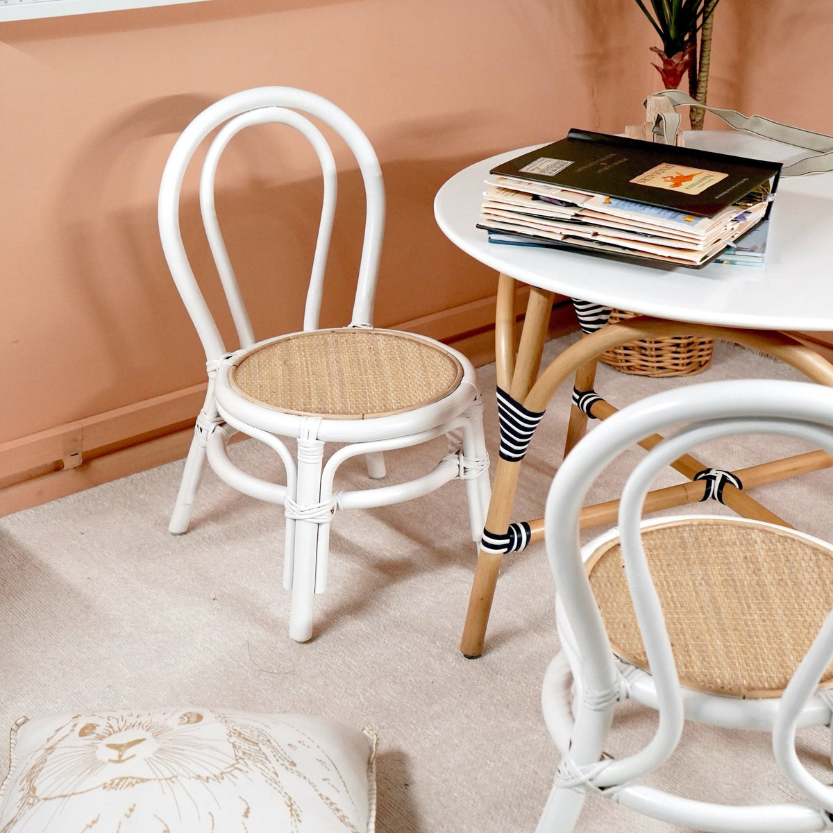 MOMIJI Aulia Kids Chair - White