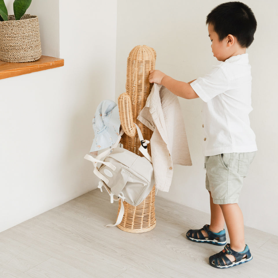 MOMIJI Cactus Kids Coat Light Stand