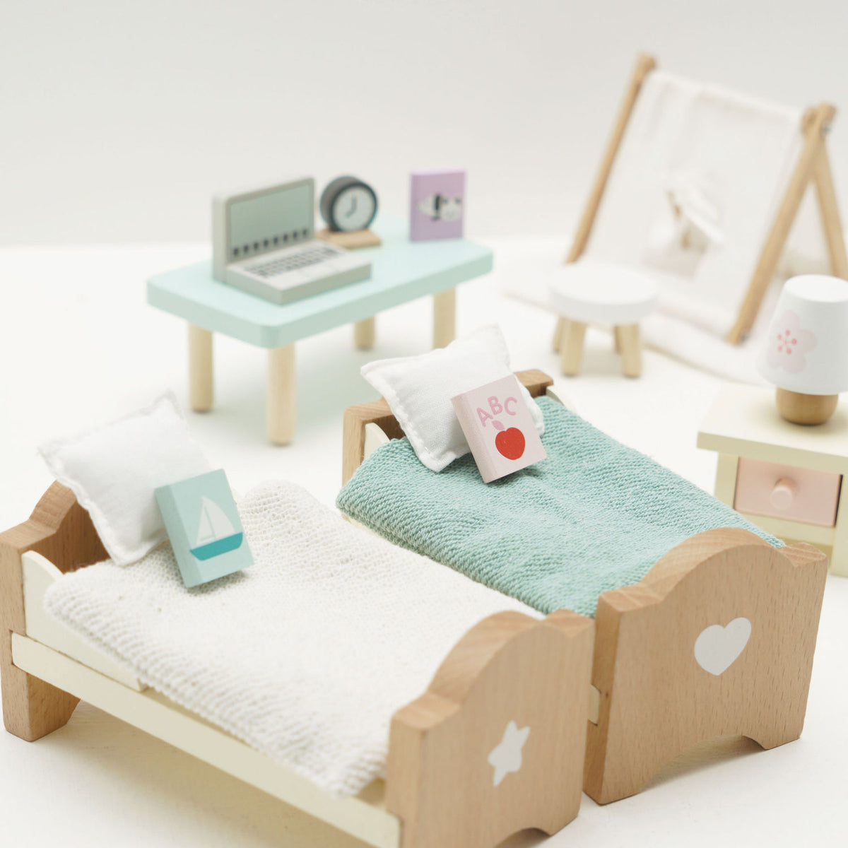 Le Toy Van Wooden Dolls House Children's Bedroom Furniture Set