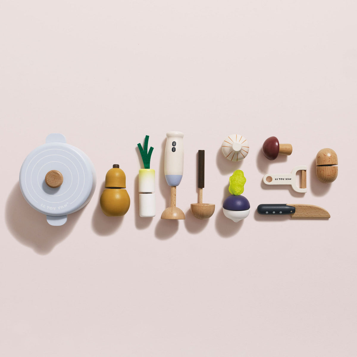 Le Toy Van Soup & Utensils Set