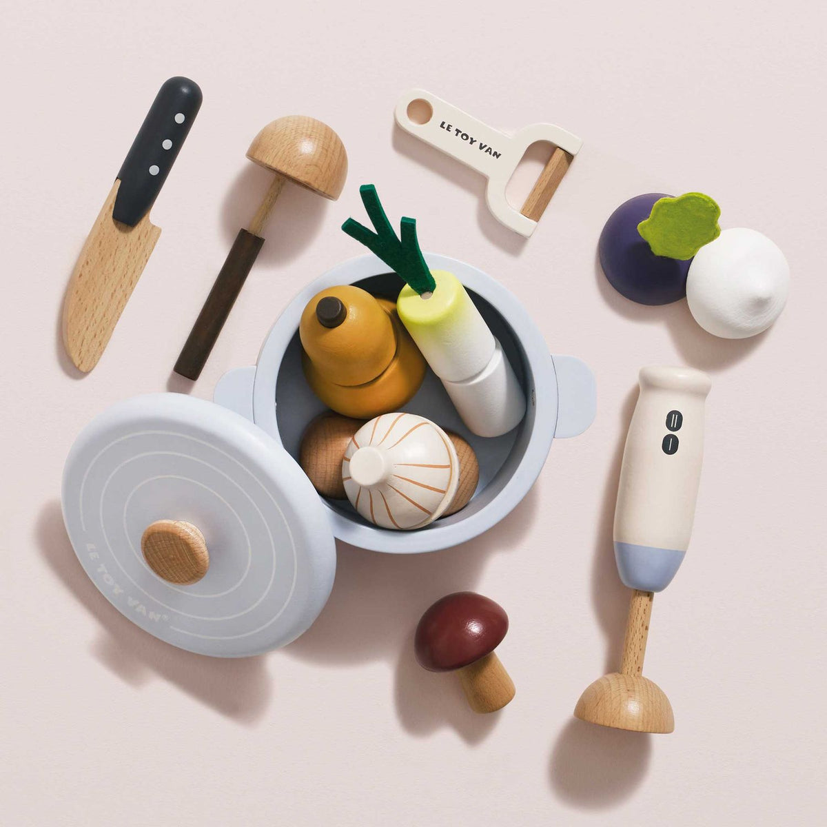 Le Toy Van Soup & Utensils Set