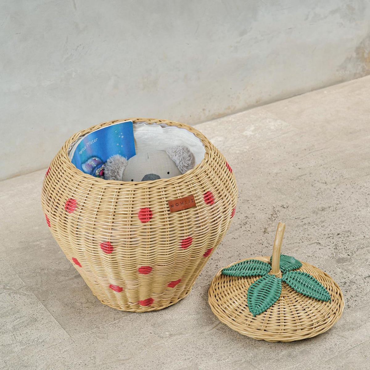 MOMIJI Strawberry Wicker Basket
