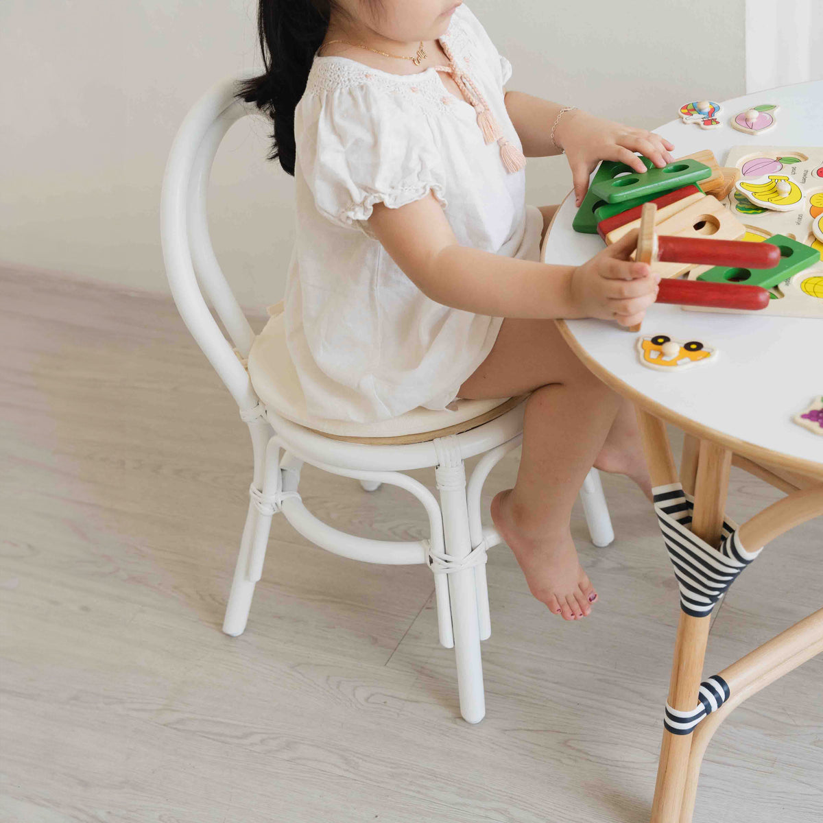 MOMIJI Aulia Kids Chair - White