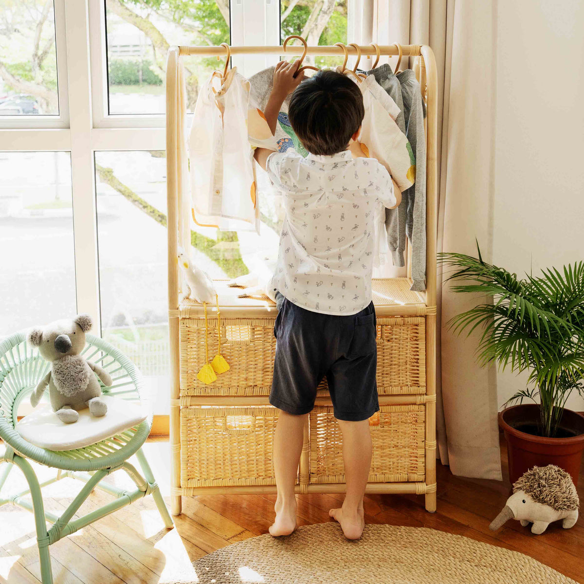 MOMIJI Belle Clothes Rack with 4 Drawers