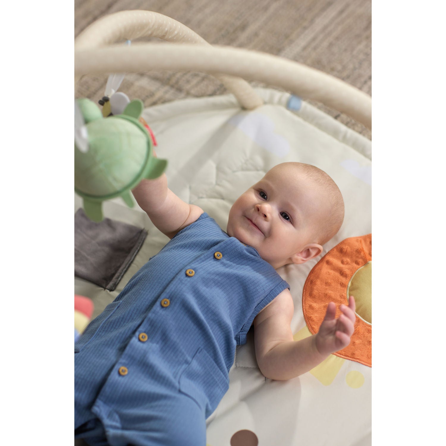 Skip Hop Geometric Wonders Activity Gym (With Crocodile Tummy Time Mirror)