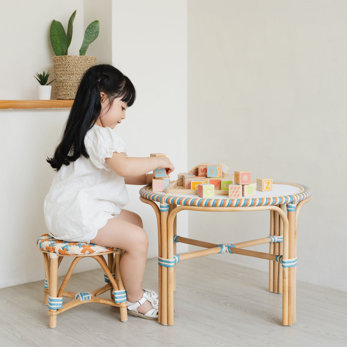 MOMIJI Xander Kids Stool
