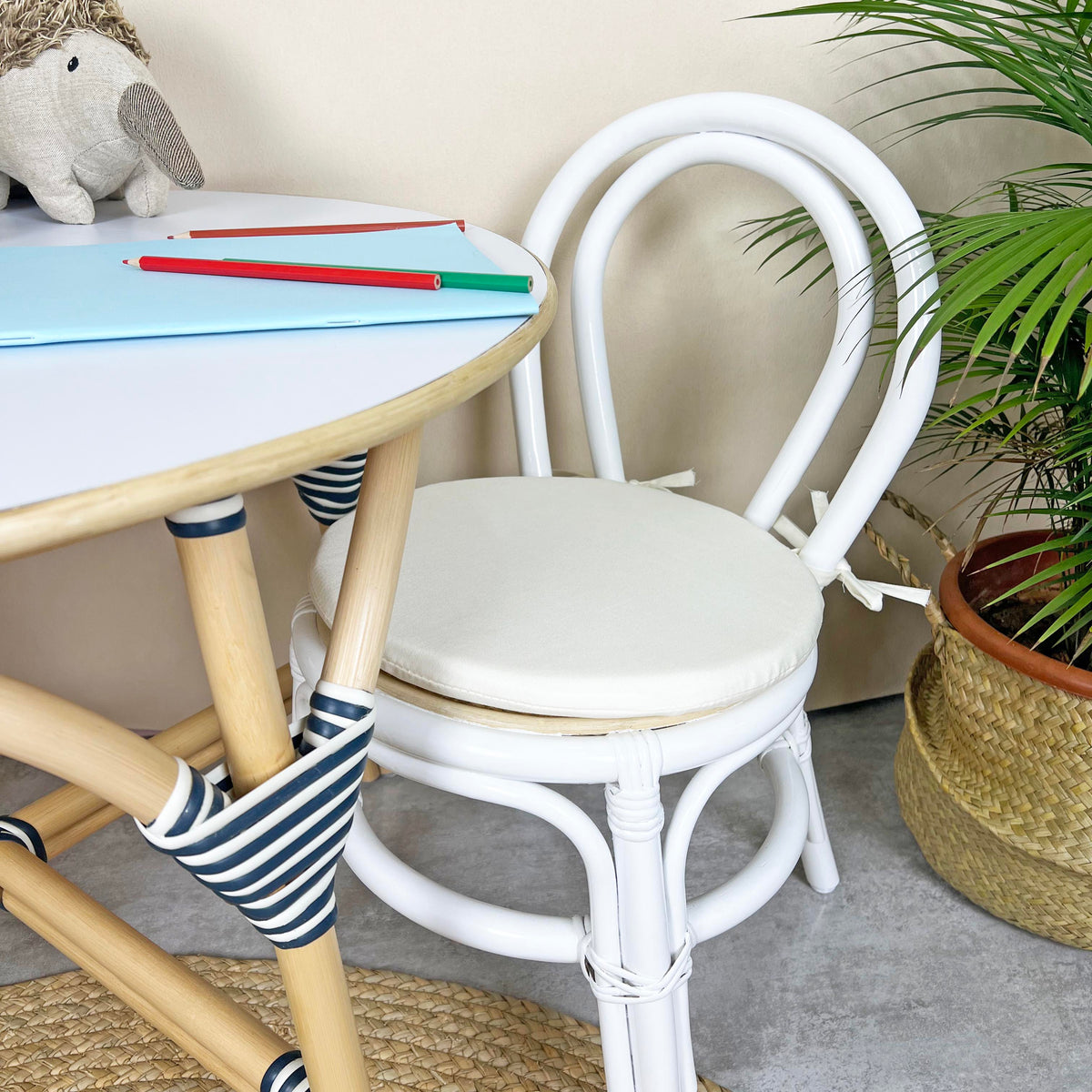 MOMIJI Aulia Kids Chair - White