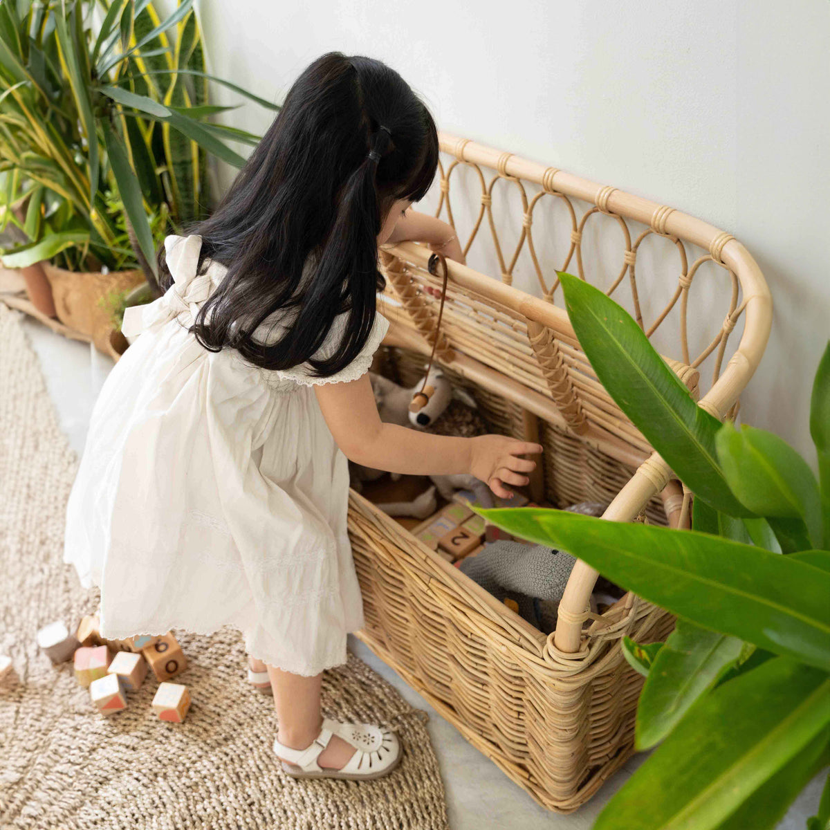 MOMIJI Callie Storage Basket Couches