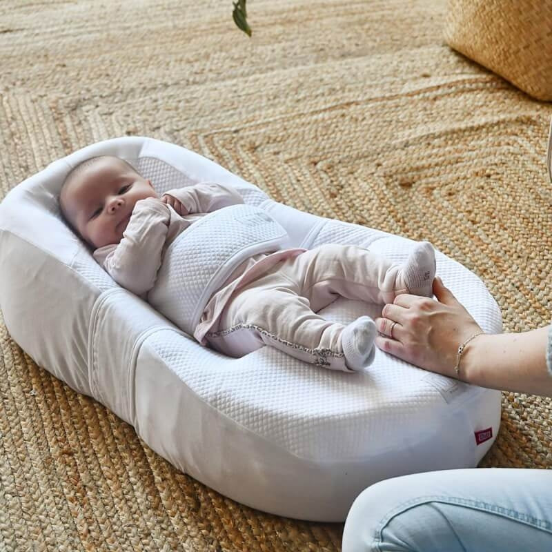 Red Castle | Cocoonababy Nest with Fitted Sheet