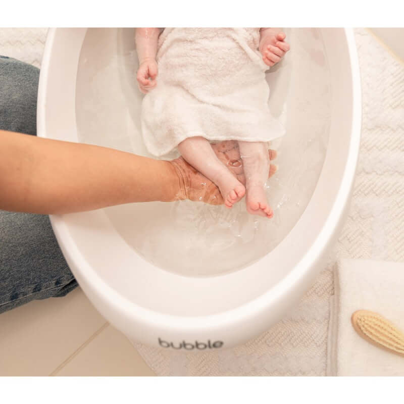 Bubble Cuddle Bath with Newborn Support Insert