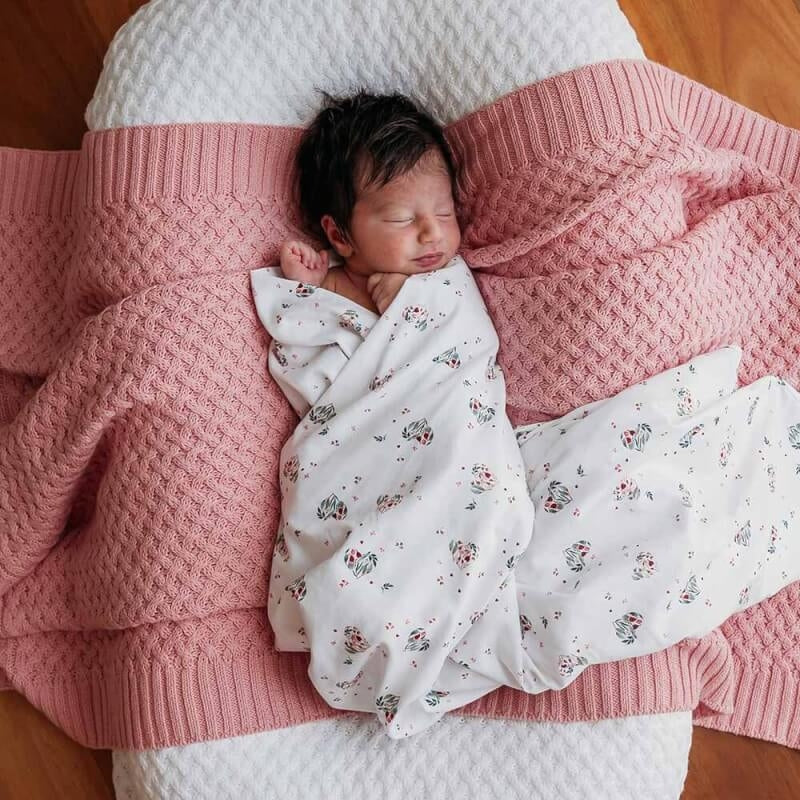 Snuggle Hunny Heart Organic Jersey Wrap & Topknot Set