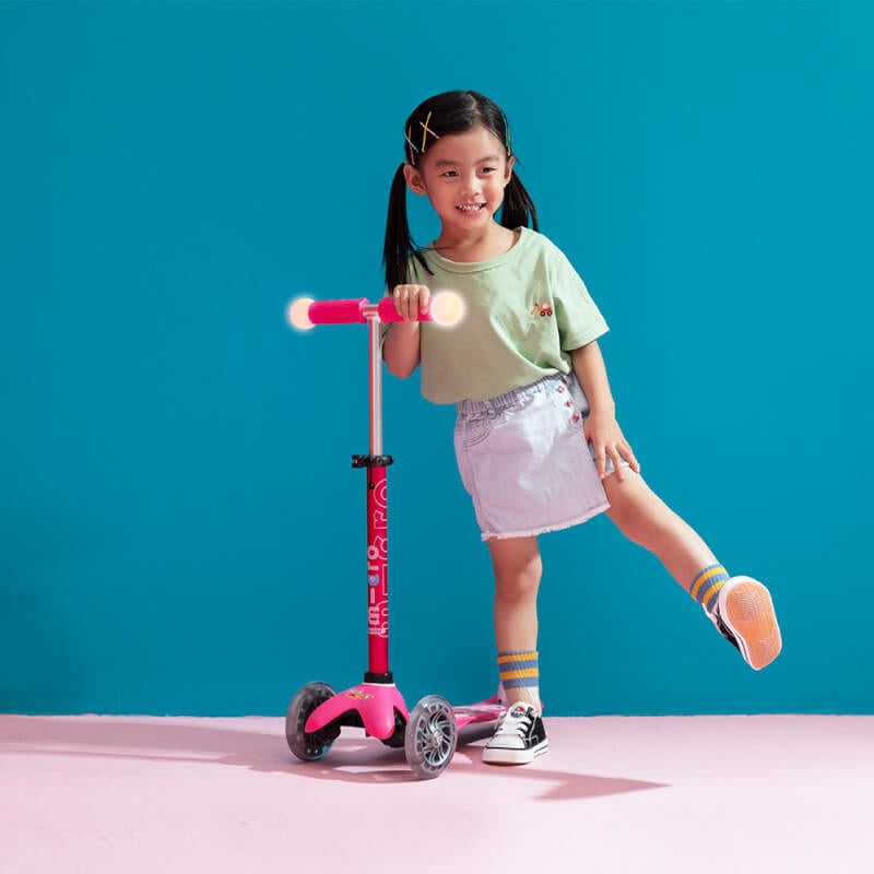 Micro Scooter Mini Deluxe LED - Magic
