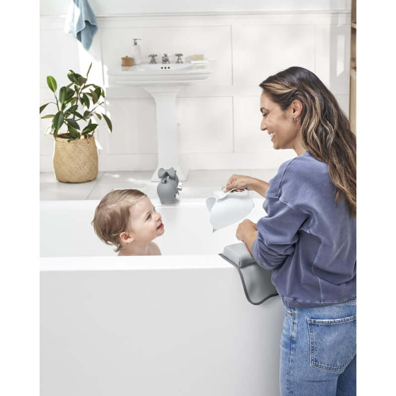Skip Hop Moby Waterfall Bath Rinser