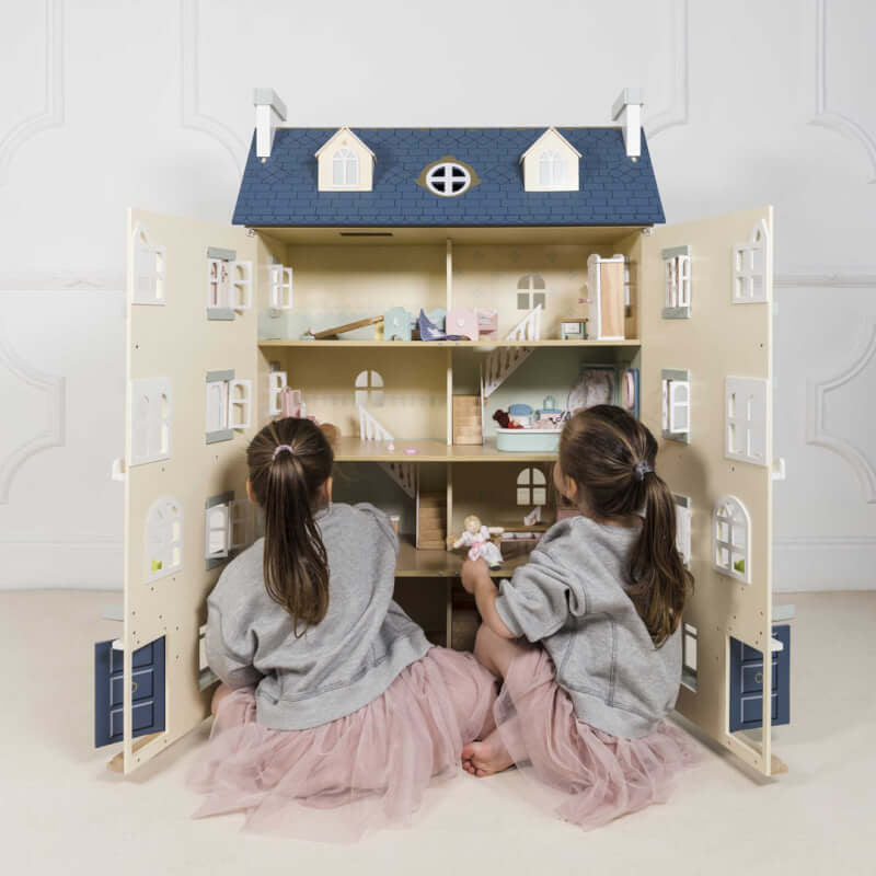 Le Toy Van Palace Doll House