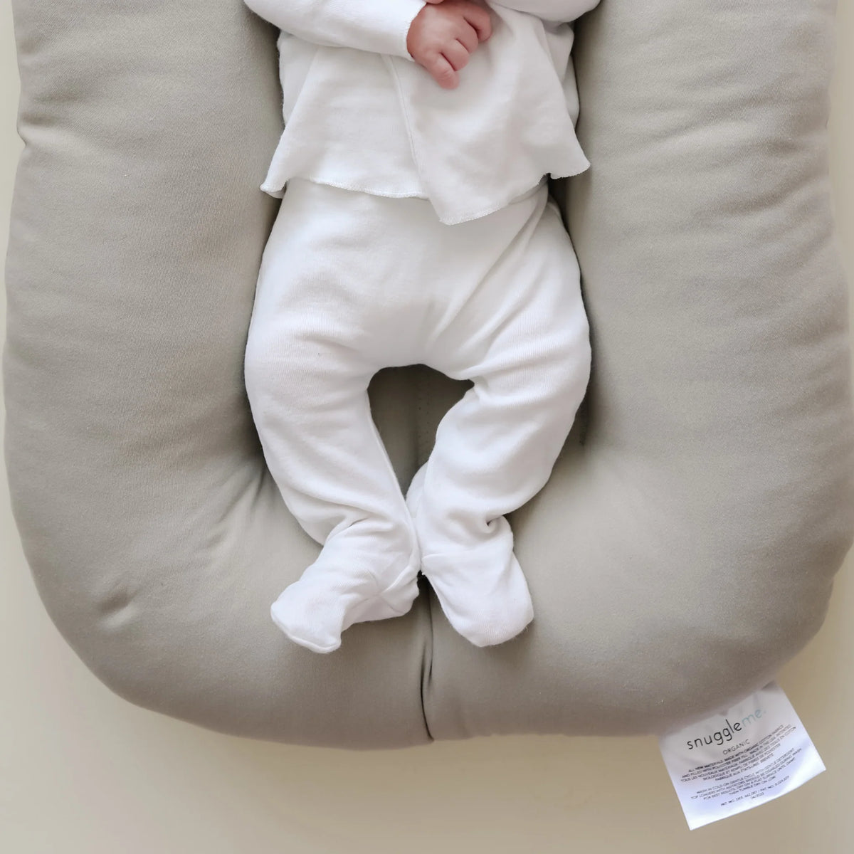 Snuggle Me Infant Lounger with Cover
