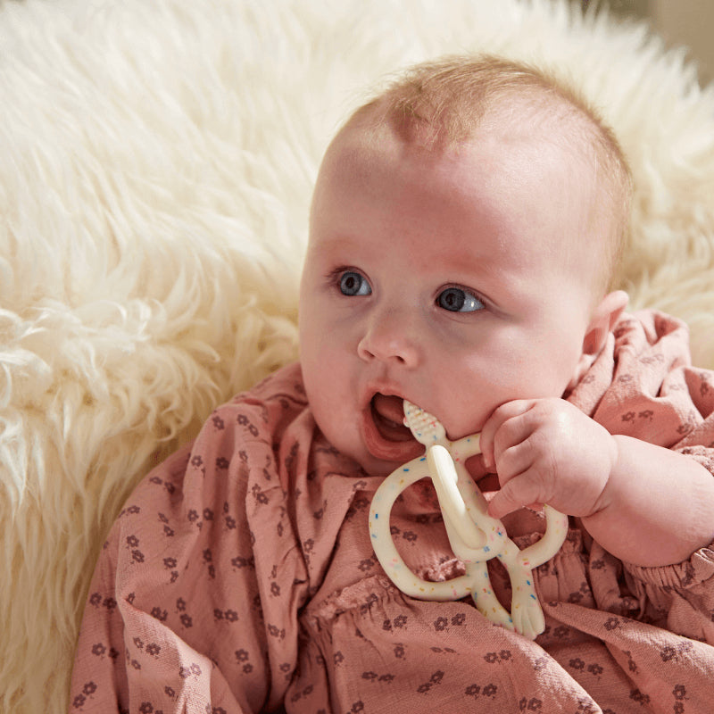 Matchstick Monkey Original Teething Toy With Tail - Confetti Cream